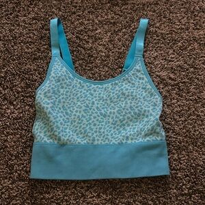 hanes cropped tank top, no padding size xs-s